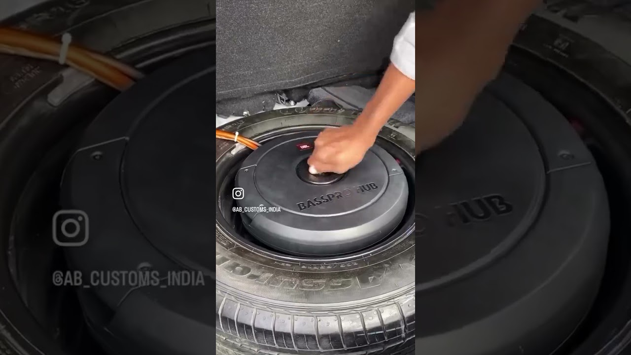 JBL BASS PROJBL BassPro Hub 11&rdquo;(27.9cm)200W RMS ACTIVE SpareTire Subwoofer with Remote Control