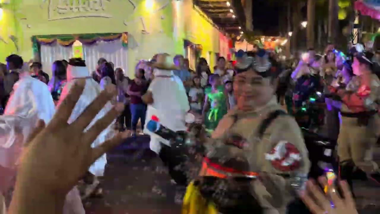 ¡Un día de Carnaval en Cozumel! 🤩