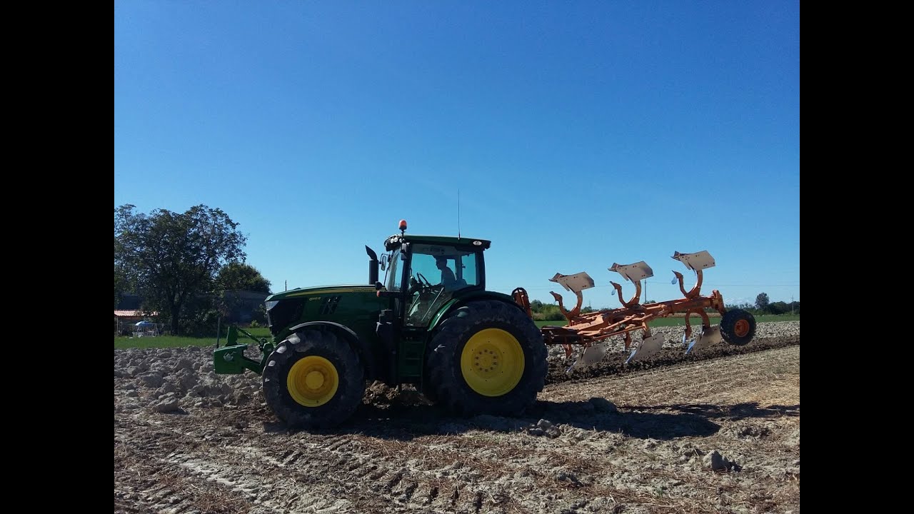 JOHN DEERE 6195R + MORO RAPTOR TRIVOMERE-ARATURA