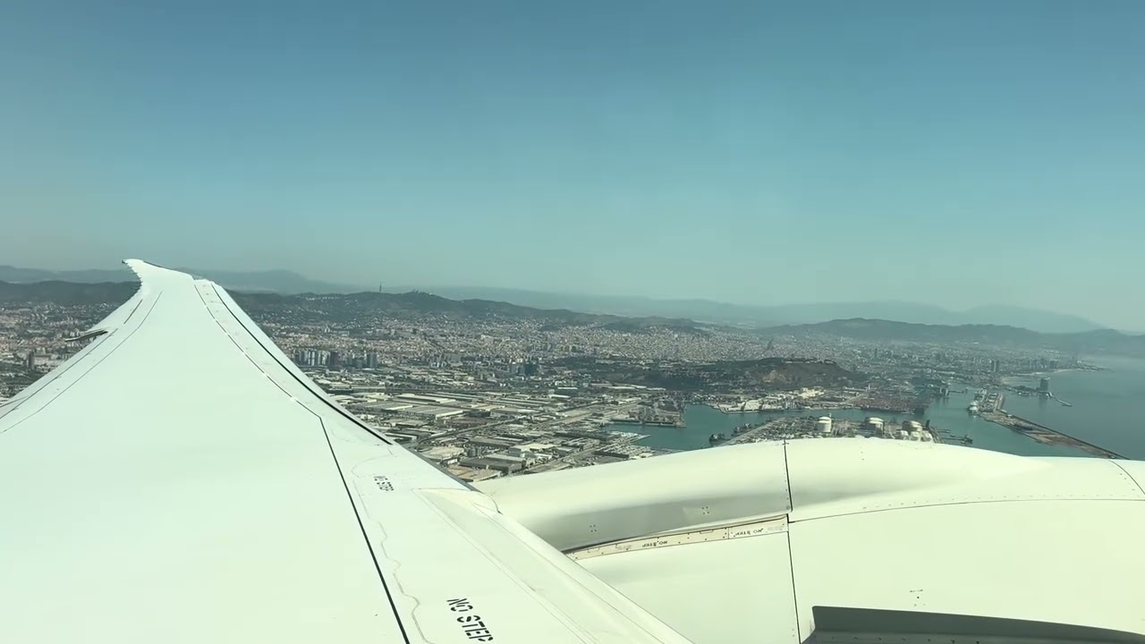 Etihad 787-10 Takeoff BCN-AUH