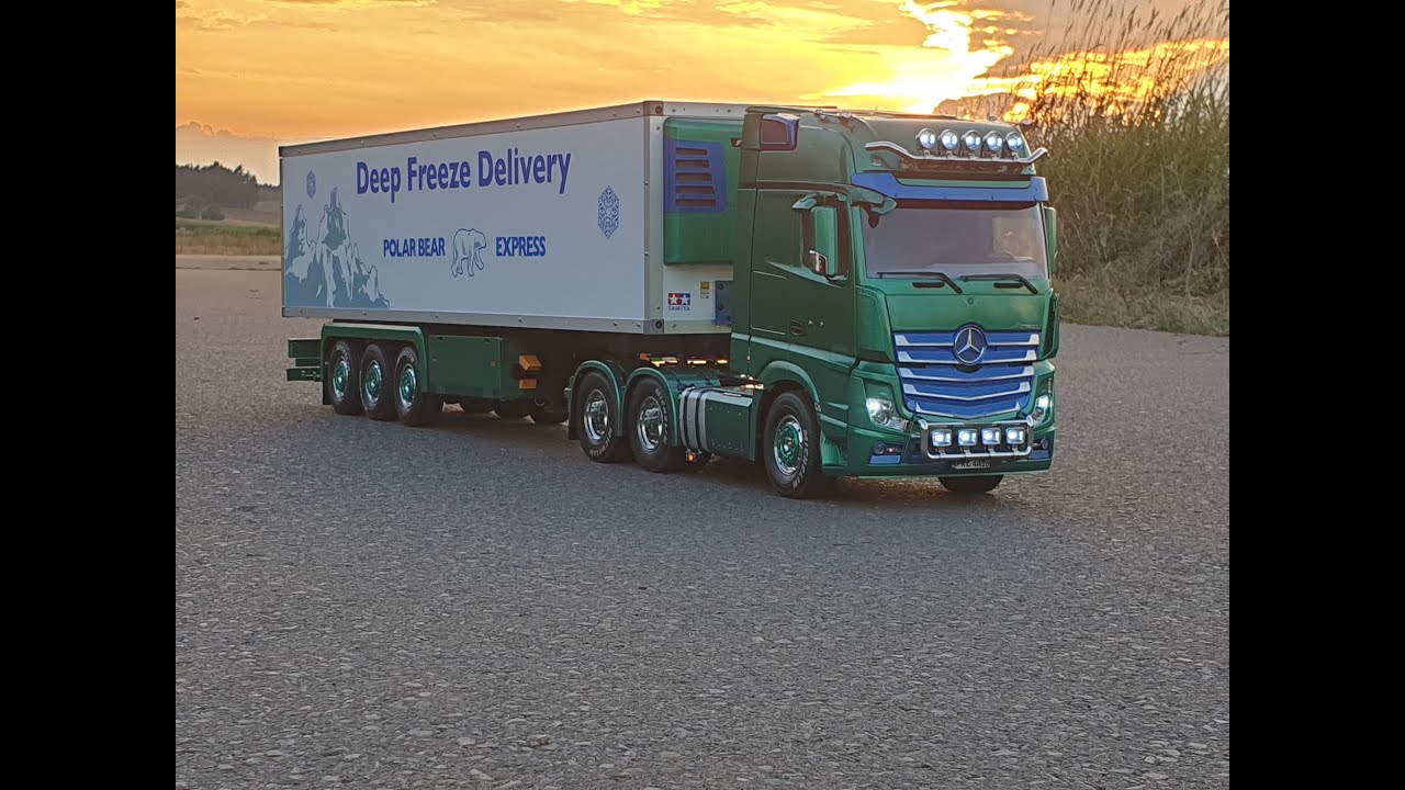 Mercedes Benz Actros 3363 GigaSpace Tamiya 1/14