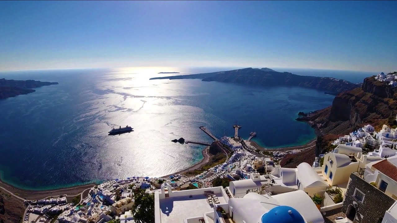 🚤✨ Santorini Like You&rsquo;ve Never Seen Before &ndash; A Luxury Speedboat & Aerial Adventure! 🌊🏝️🚁