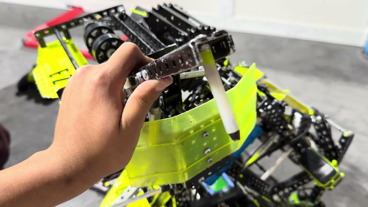 Explicación Robot 8047F Campeón Nacional Mexico VEX Push Back