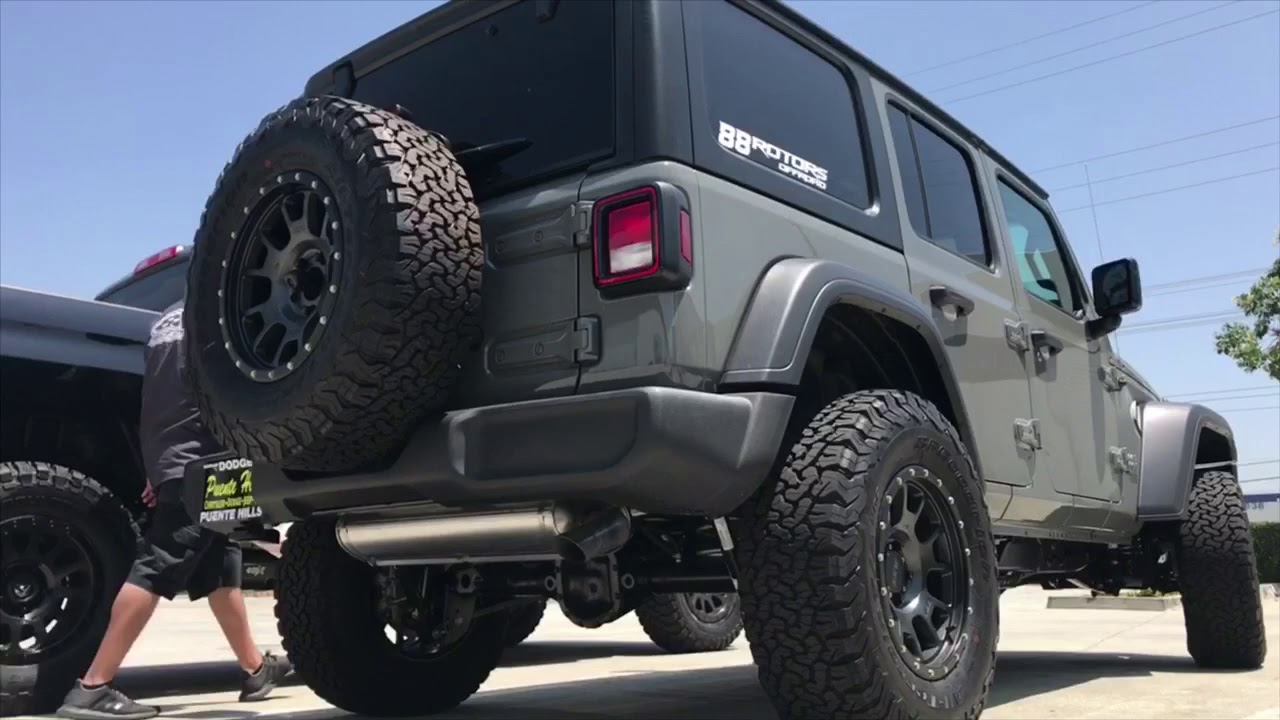 2018 Jeep Wrangler Sport JL on Rubicon Express Springs 2.5&rdquo; Lift