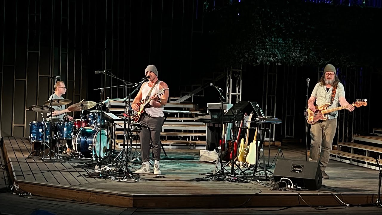 Your Beauty Must Be Rubbing Off by Hawksley Workman (live at High Park, Toronto: July 8, 2022)