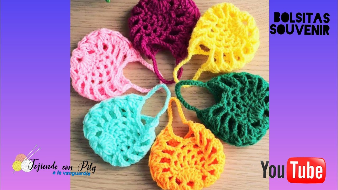 Mini bolsa tejida a crochet para souvenir bautizo, XV años, boda también para Barbie