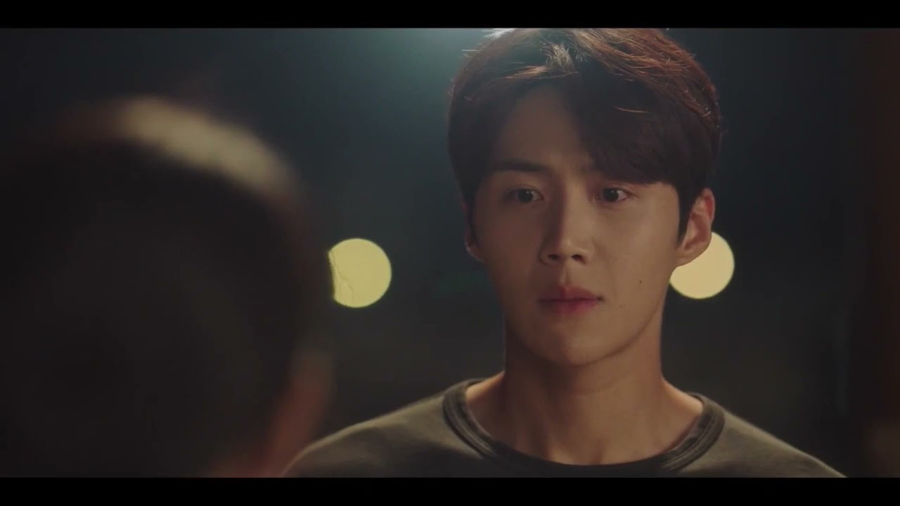 Kim Seon-ho and Shin Min-ah kiss scene | Hometown Cha-Cha-Cha Ep 10 [ENG SUB]