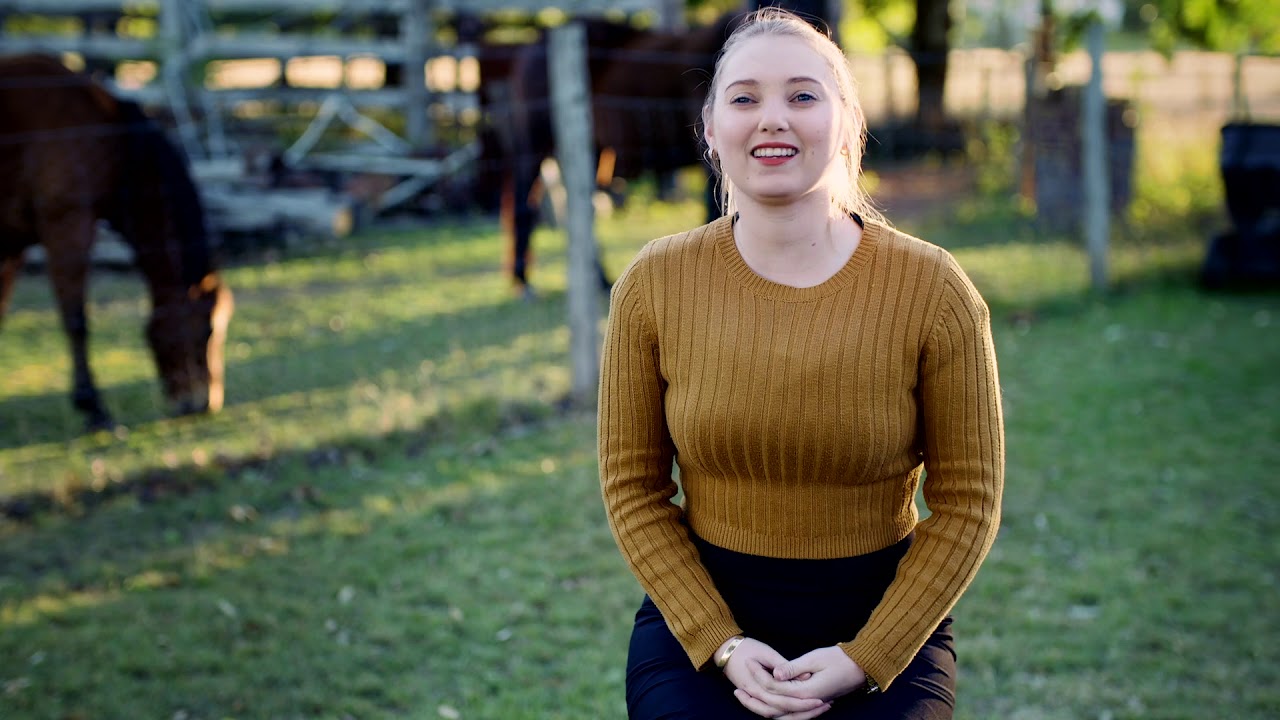 Teach Queensland &ndash; Day in the life of a secondary science and maths teacher