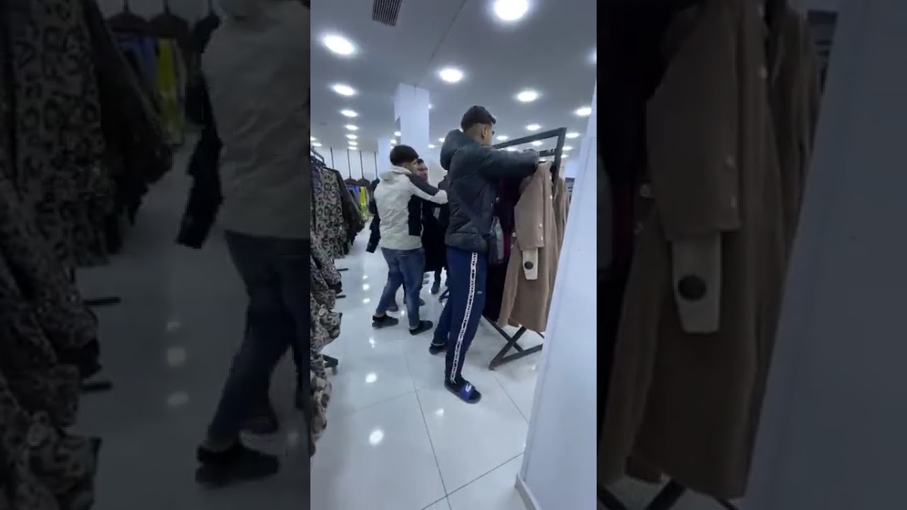 البضاعة بثمن رمزي عند خالد برومود سطيف  صووولد