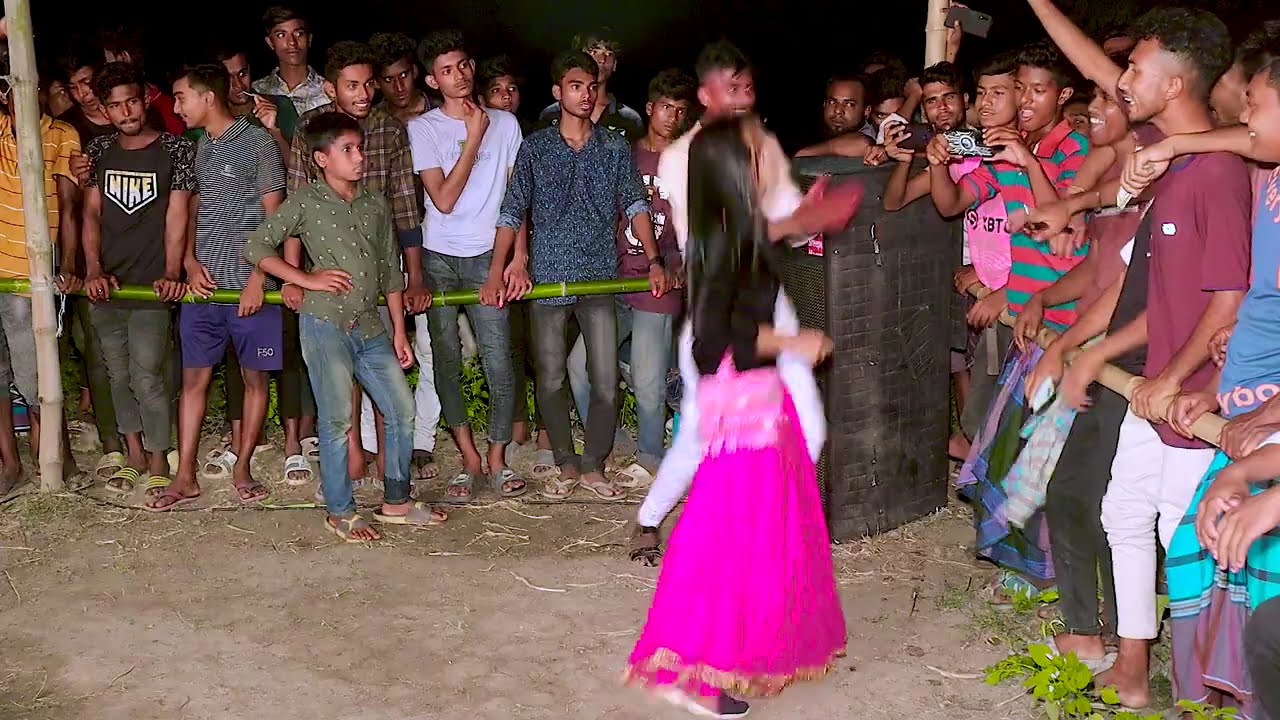 গ্রামের মেয়ের অস্থির নাচ | Kiss Diyase Re Pola | কিস দিয়াছে পোলা কিস দিয়াছে | Juthi Dance 2026