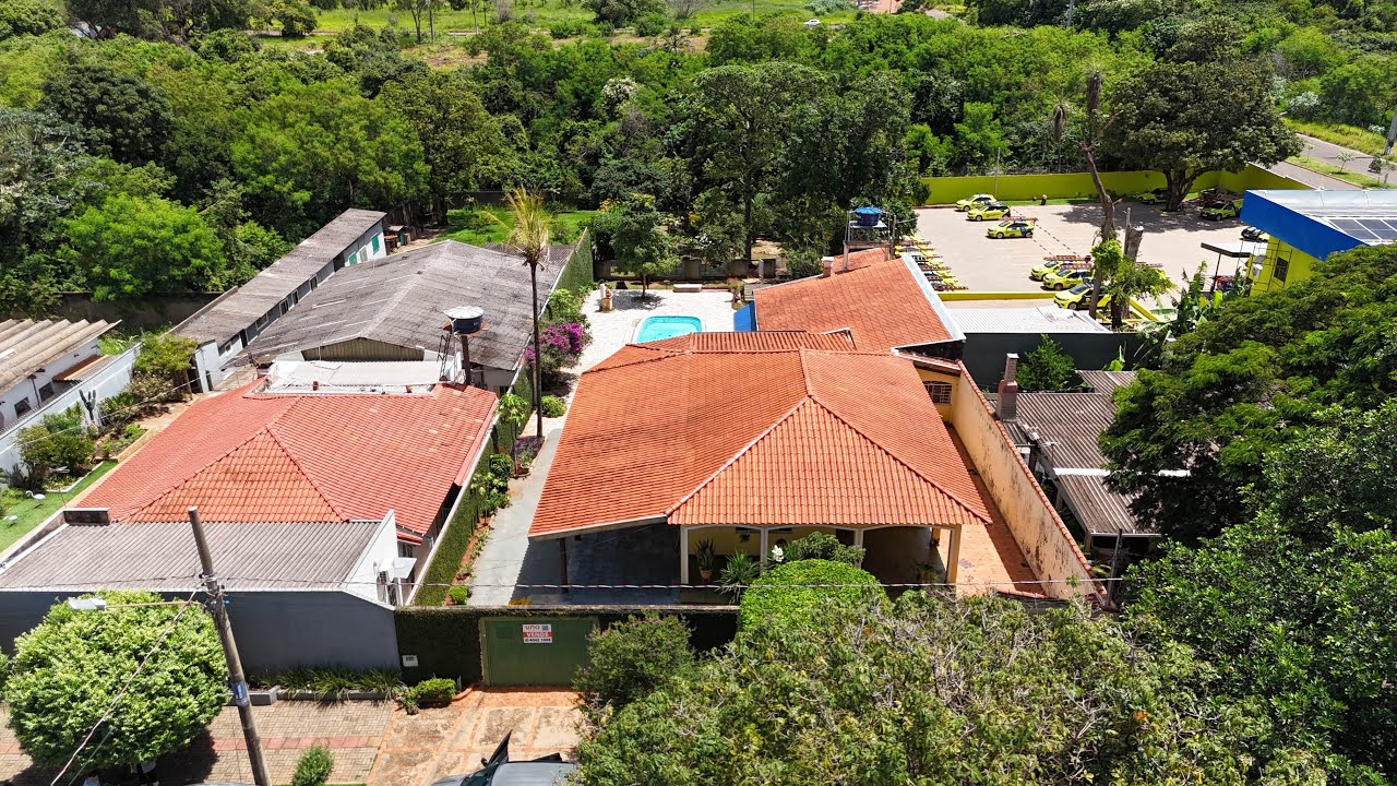 Casa à Venda no Bairro Universitário em Campo Grande | 1.830m² de Terreno
