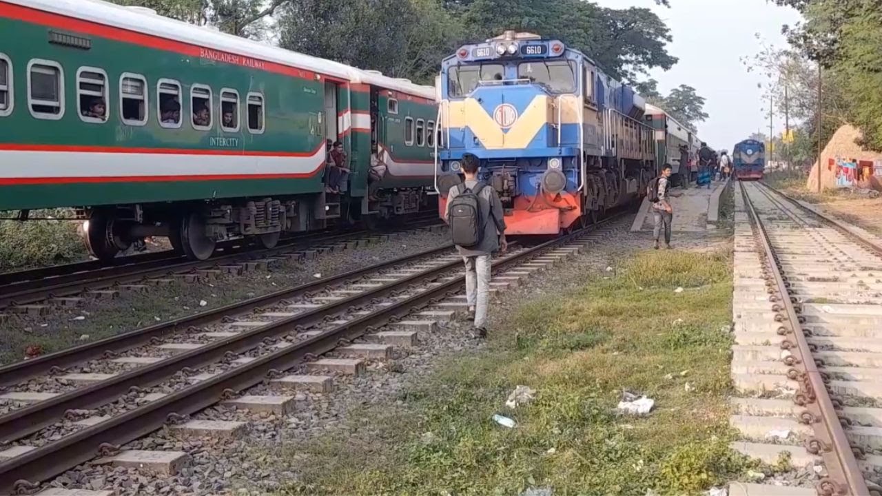 আজকে অনেক ব্যাস্ত ছিলো আক্কেলপুর স্টেশন ঢাকার যাত্রী ও লোকাল যাত্রীর Natural Village Life 2023.