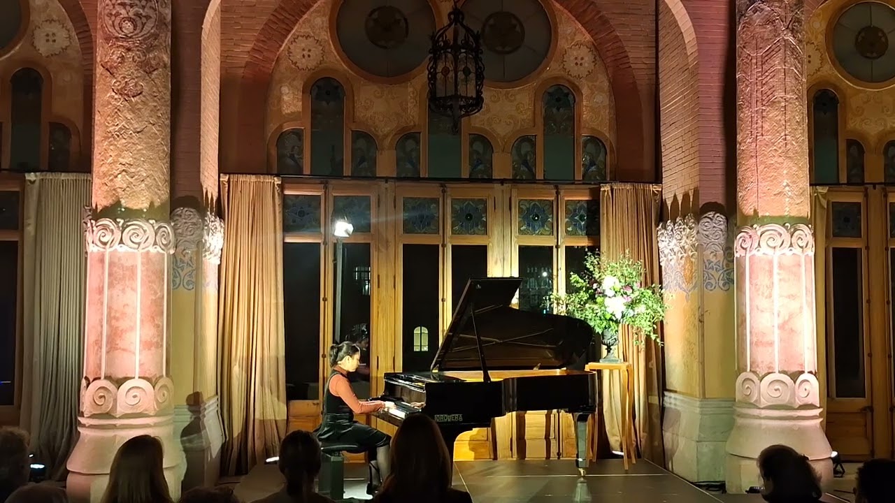 Mozart's Piano Sonata No.1 in C Major, K279. I. Allegro