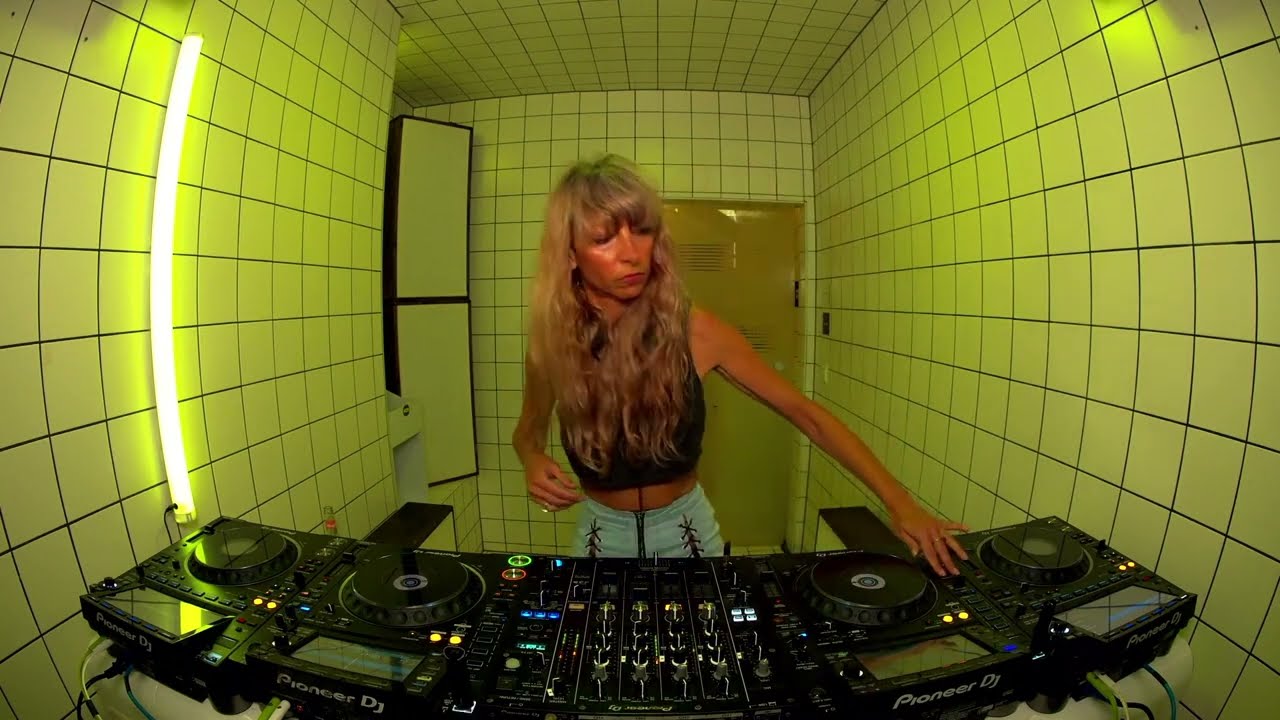 Slow Motion - Hara Katsiki | HÖR - Jul 4 / 2023