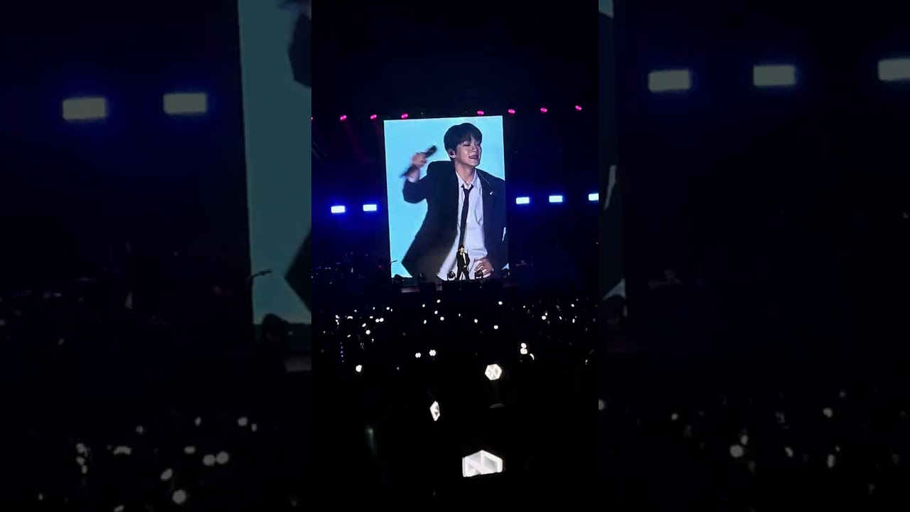 Fall in love again - Chen #ArcadiaManila #ArcadiaInManila #ArcadiaTour #Chen 
