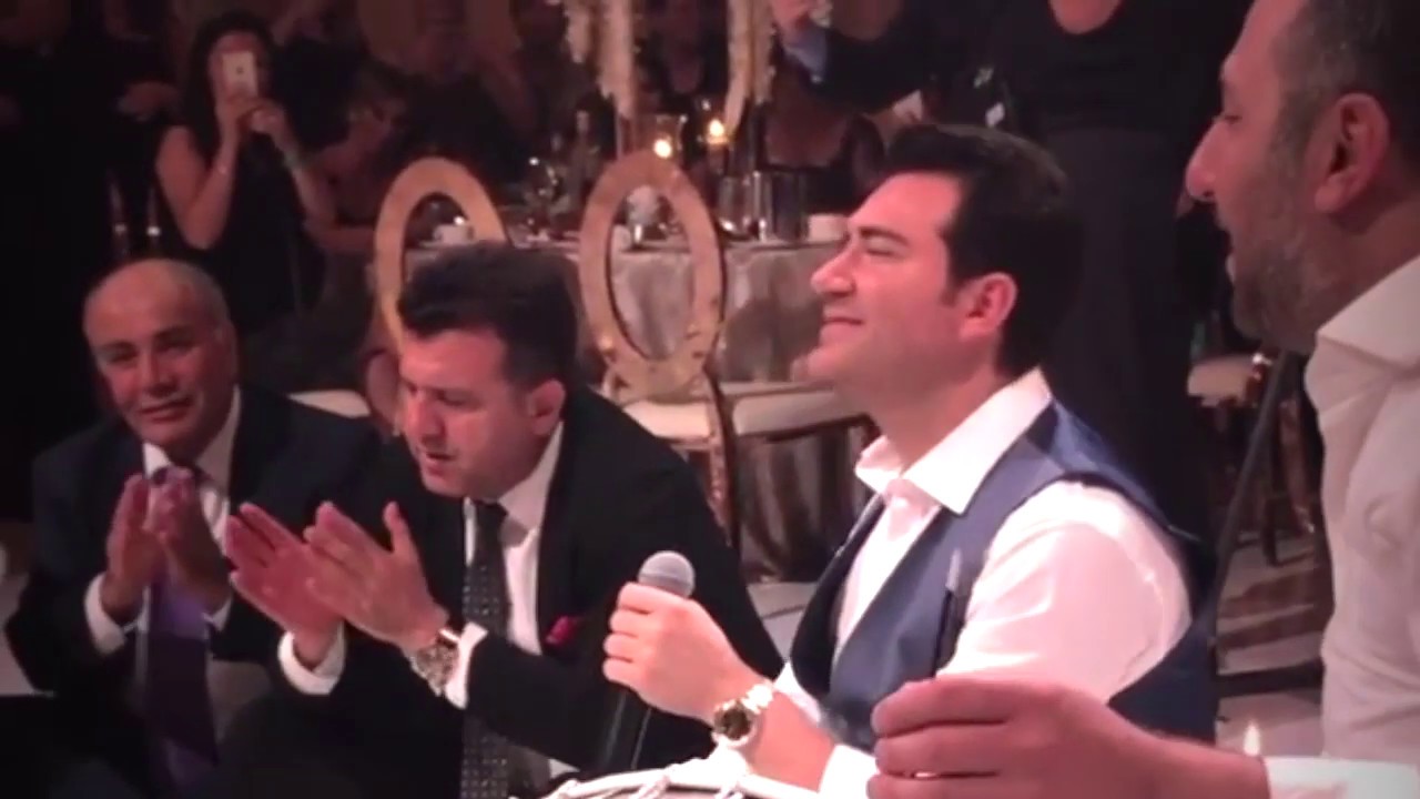 Murat Kurşun   Düğün Canlı Sahne Kaydı   Yeni Evlenenlere Mutluluklar Dileriz - 2019