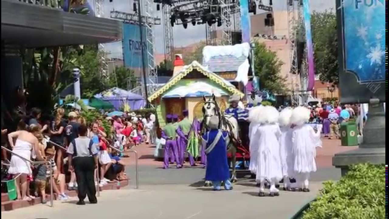 Anna and Elsa's Royal Welcome Frozen Hollywood Studios