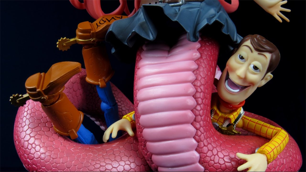 Revoltech Toy Story Woody and Bootleg Comparison - The Review That Never Was