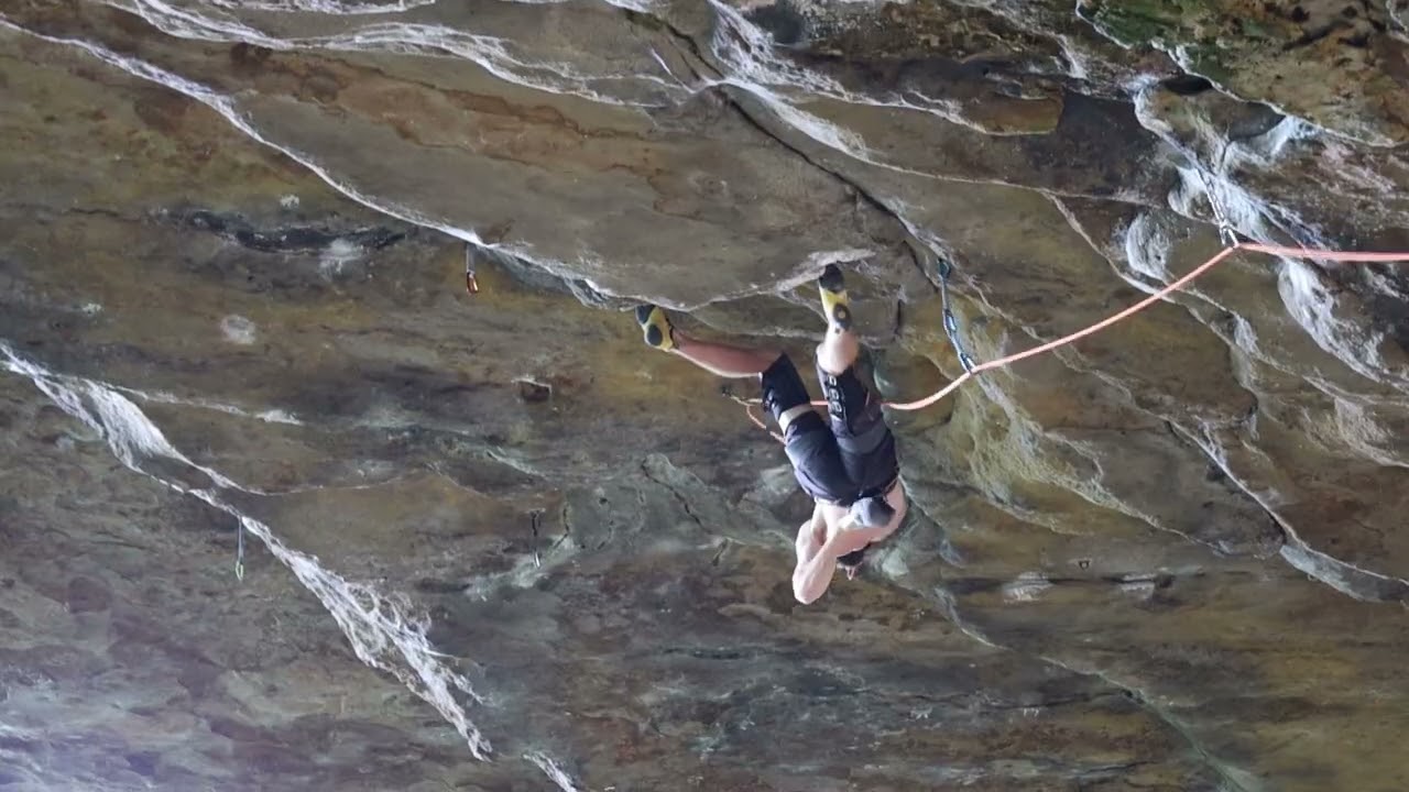 Climb Big Babies, grade 32, cheesedale, Nowra Australia. Nathan Wilson