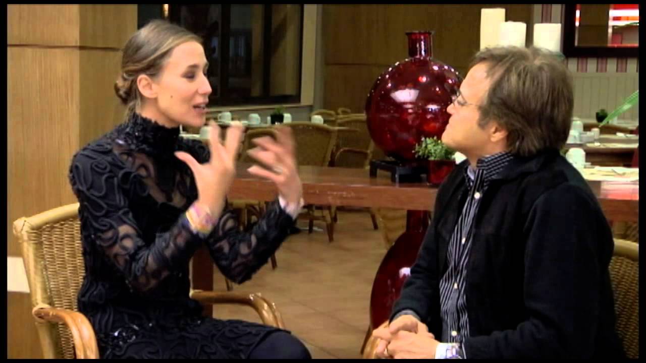 Princesa Paola de Orleans e Braçança - fashionista/editora de jóias