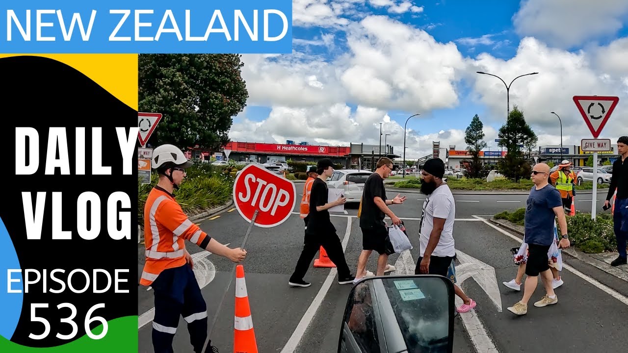 Shopping at The Base Te Rapa was CHAOS! - Boxing Day sales  [ Life in New Zealand Daily Vlog #536]