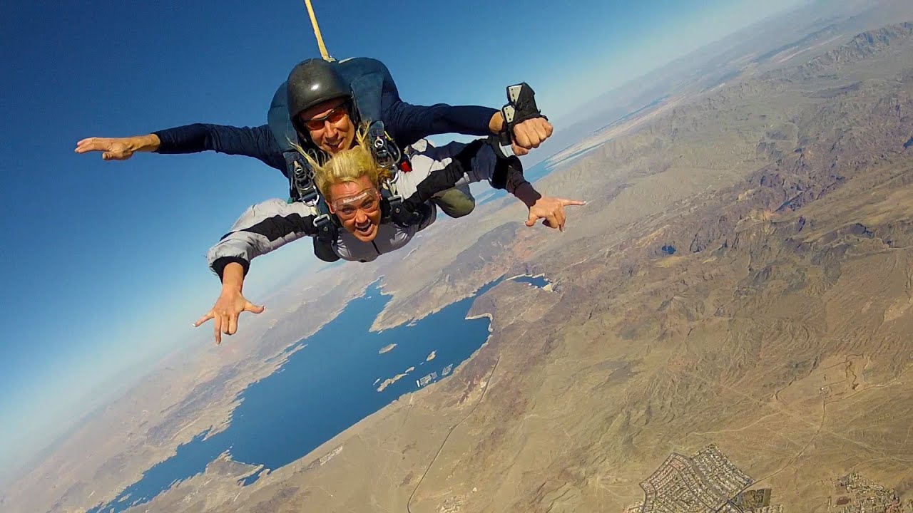 Get Your Heart Pounding! Skydive in Las Vegas From 15,000ft in the Air