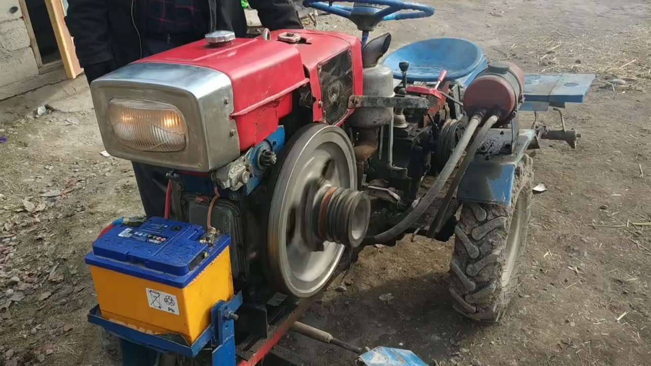 Заведём микротрактор.