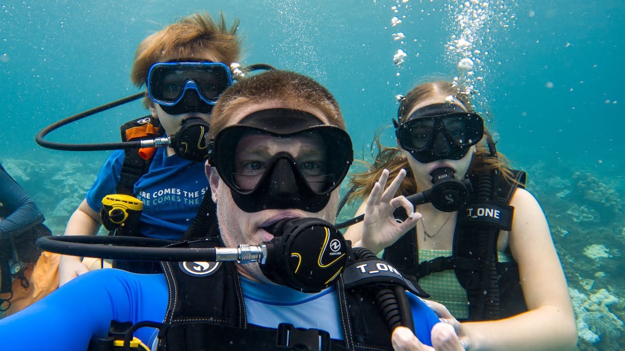 Family Discover Scuba Dive Phuket Thailand