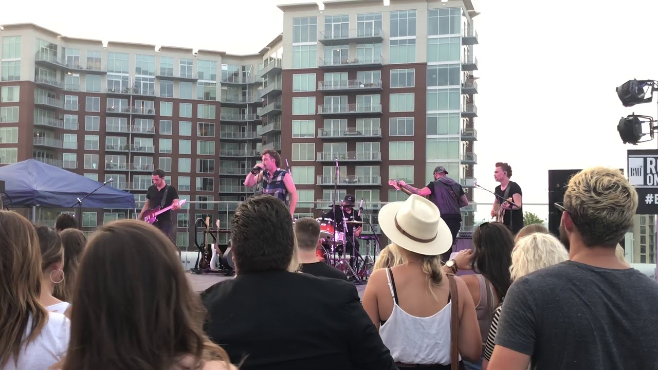 Morgan Wallen “Play Something Country” (Brooks & Dunn cover) - Nashville, TN 7/17/18