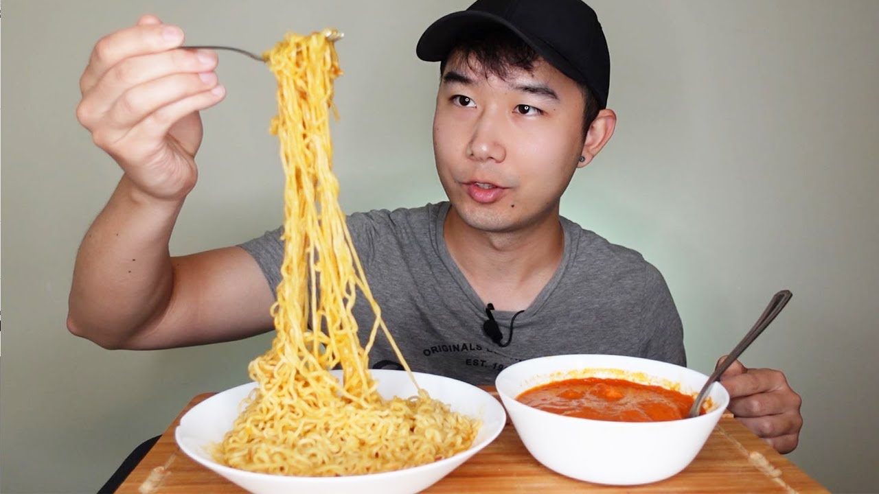 Butter Chicken with Maggi Noodles