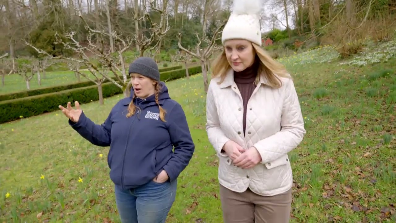 Alan Titchmarsh's Gardening Club: Camilla visits Painswick Rococo Gardens