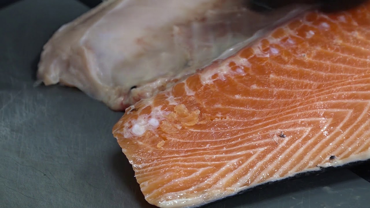 Salmão, corte e separação