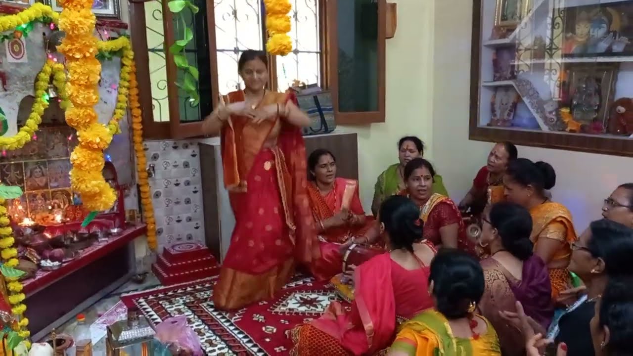 छत पर बैठी कोयल अंगना में नाचे मोरे🦚🦚  | माता रानी लेटेस्ट भजन🌹🌹