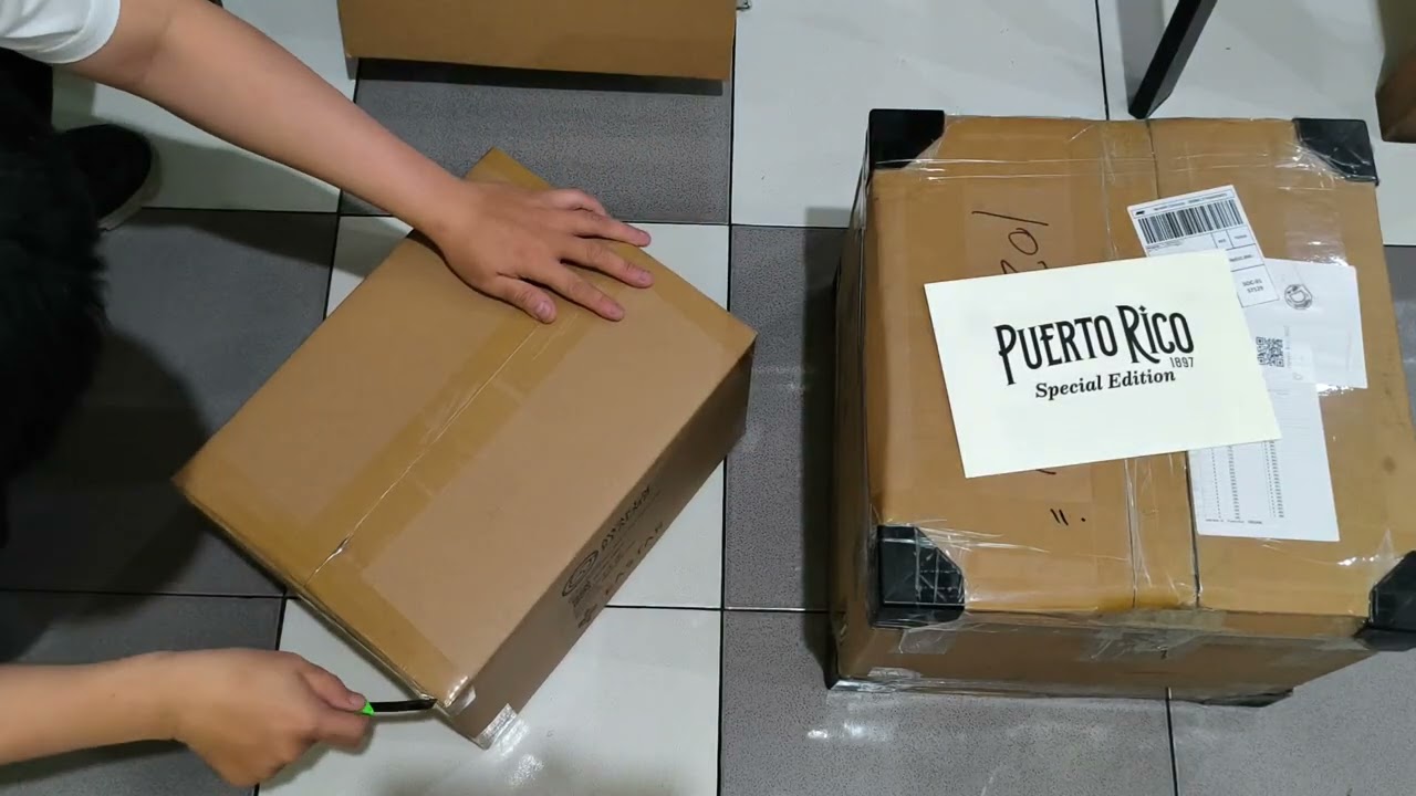 Unboxing Puerto Rico 1897 Special Edition by @awakenrealms