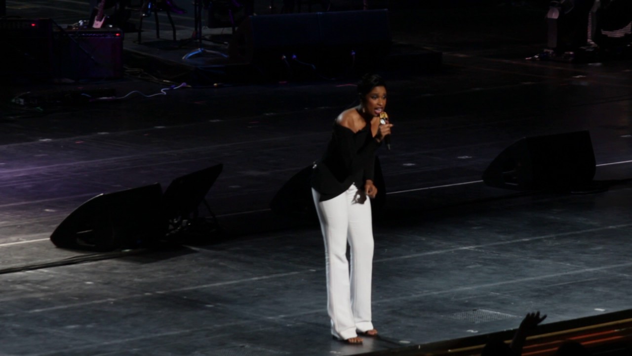 Tribeca Film Festival 2017 Jennifer Hudson Performs Tribute To Whitney Houston and Clive Davis