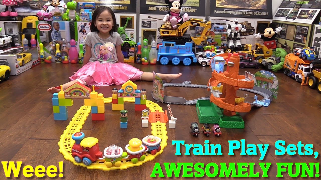 Thomas & Friends Take N Play Set and a Toddler's Toy Train Set Unboxing w/ Maya Girl!