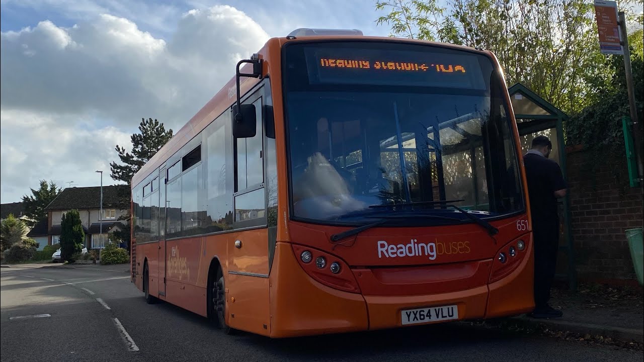 GORGEOUS THRASH! Reading Buses ADL Enviro200 651 (YX64 VLU) driven quickly around Woodley!