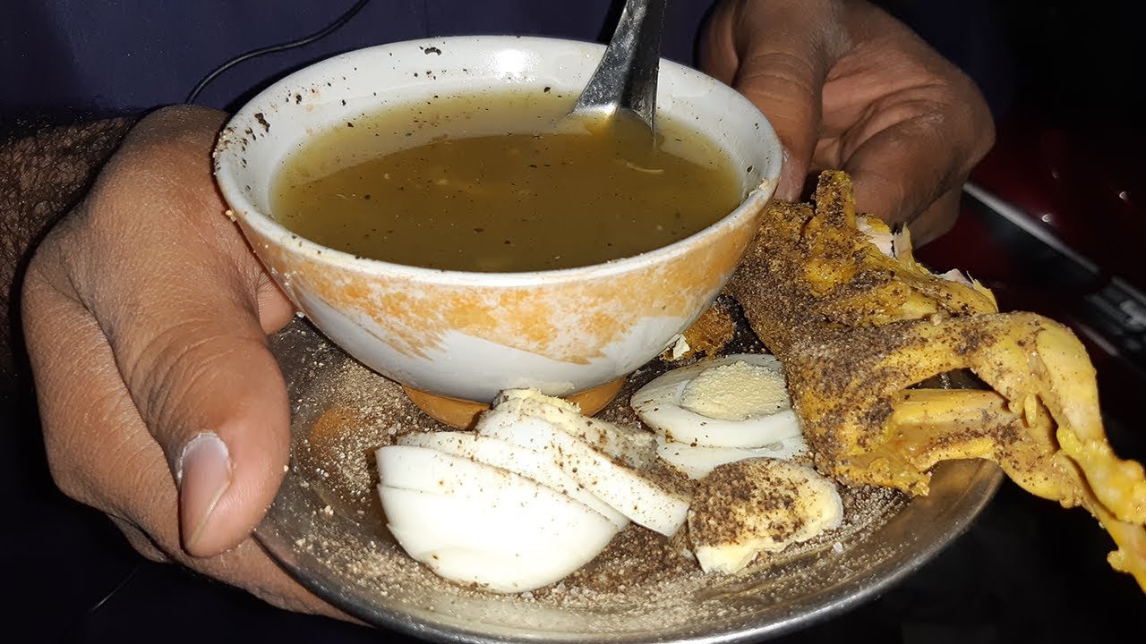 BATAIR YAKHNI | Egg Quail Soup | Winter Street Drink  of Karachi Pakistan