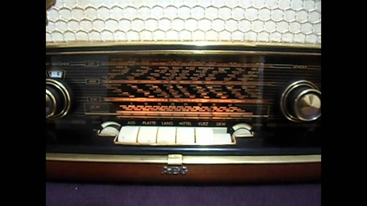 AEG 5066WD (www.radios-antiguas.es)