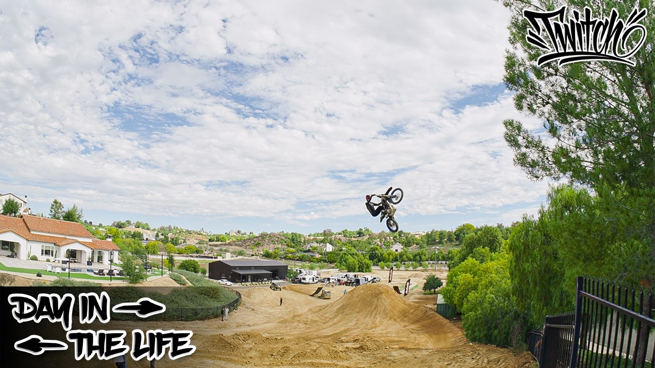 День из жизни &mdash; джем-сейшн на заднем дворе и новая линия