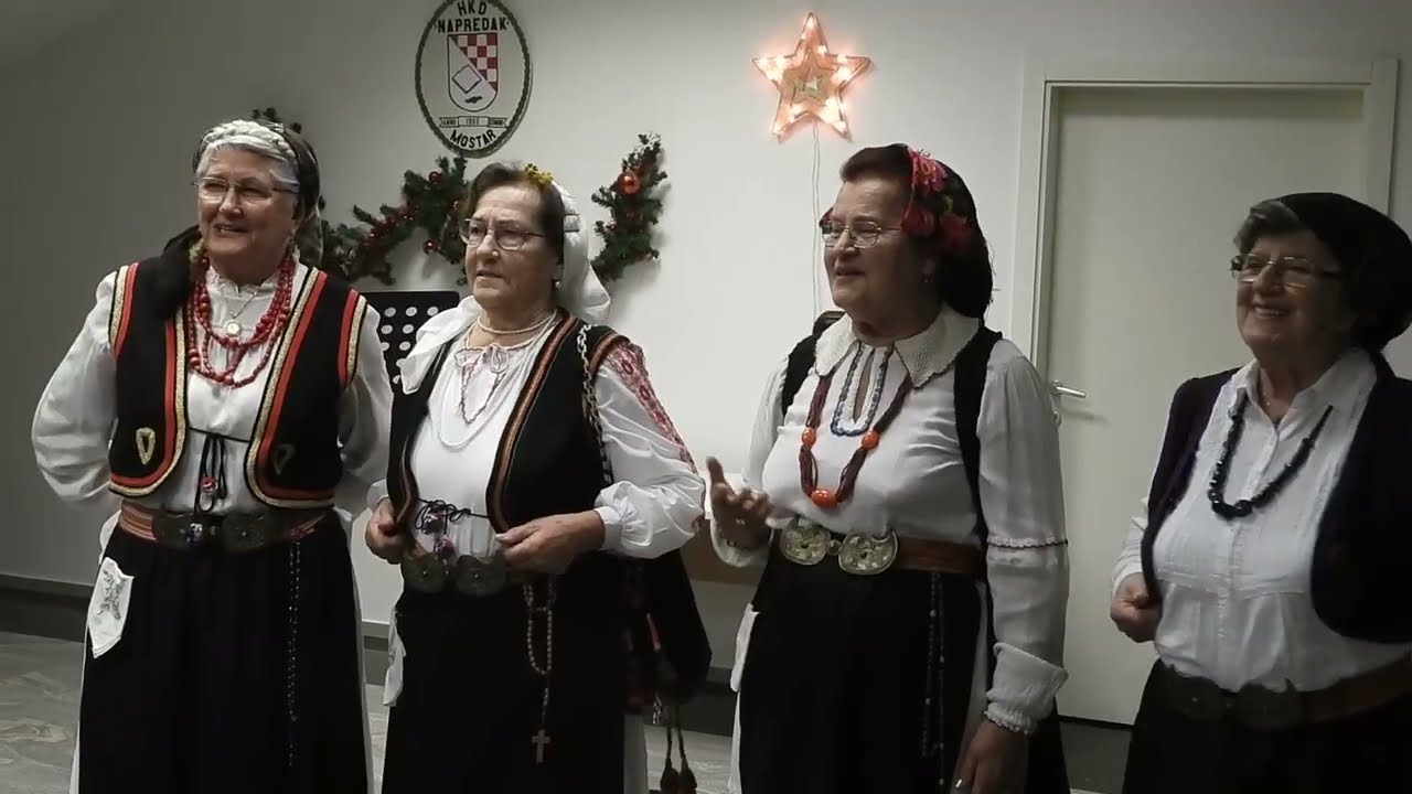 BOŽICNICA  HKD NAPREDAK Mostar   foto MILJKO