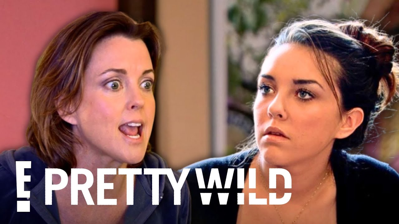 Full Episode: Andrea Unravels As Alexis Faces Jail Time (S1E07) | Pretty Wild | E!