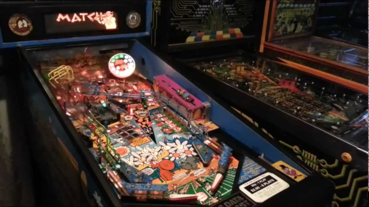 Data East Rocky & Bullwinkle and Friends pinball (1993) *HD*