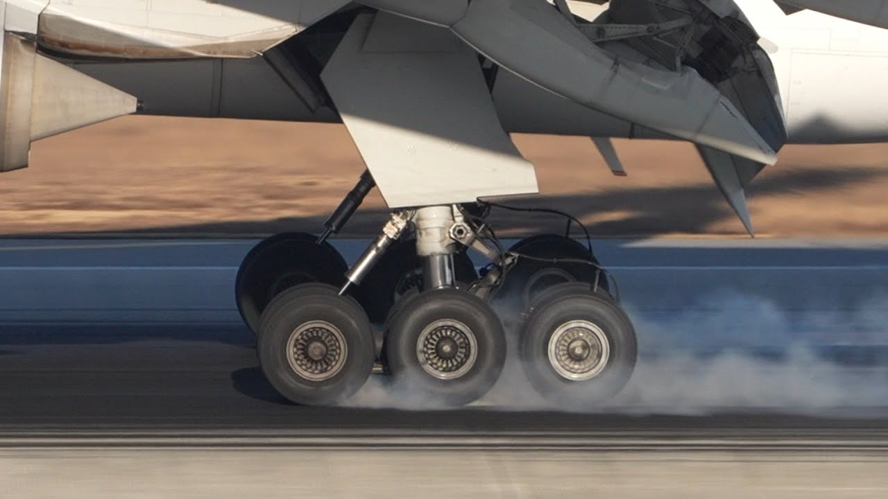 120 FPS Slow Motion Korean Air 777 Landing Seoul Incheon