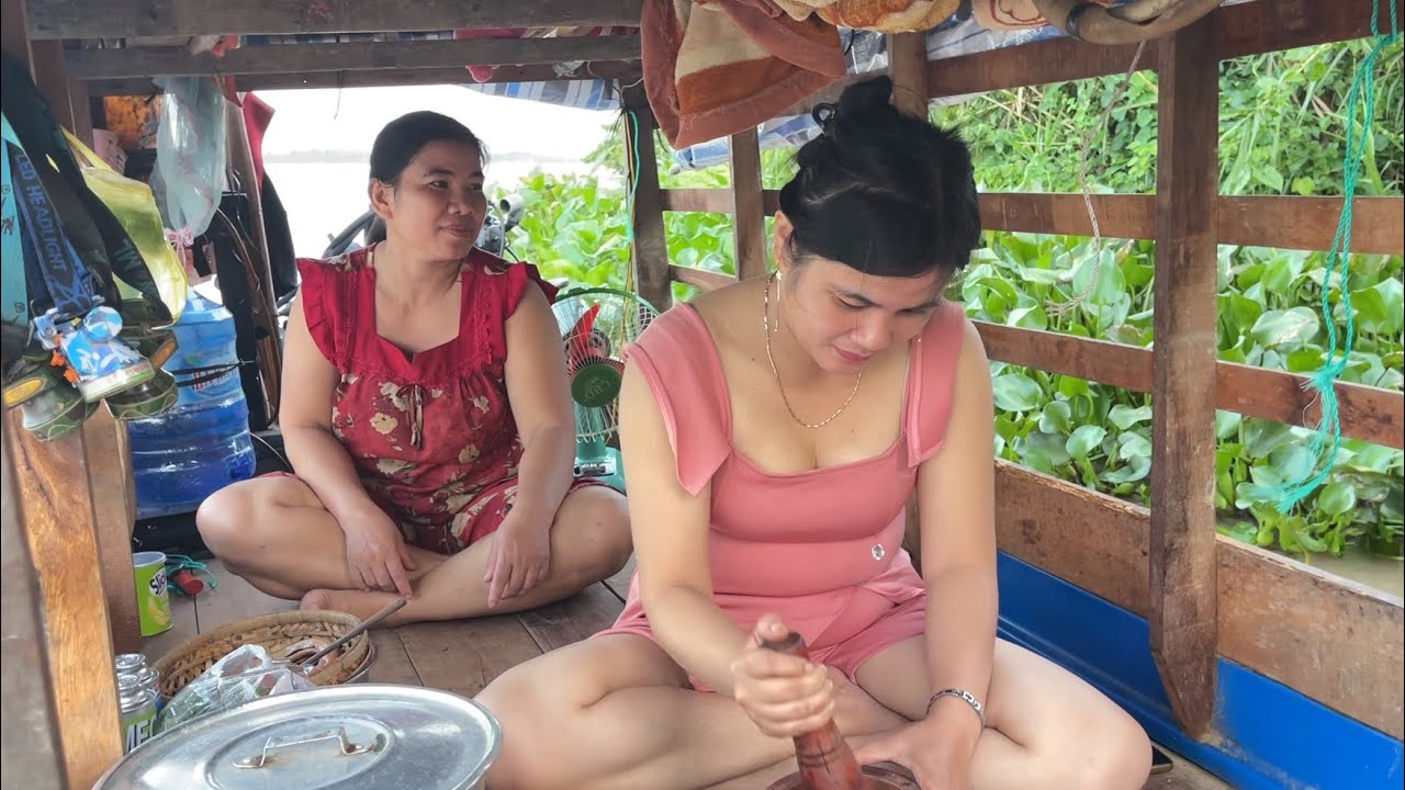 Chiều Mát Mẻ Rủ Em Út Ra Ghe Chơi, Nấu Gà Luộc Xã Chấm Muối Ớt Chanh Lai Rai Trên Sông / NCMT 204