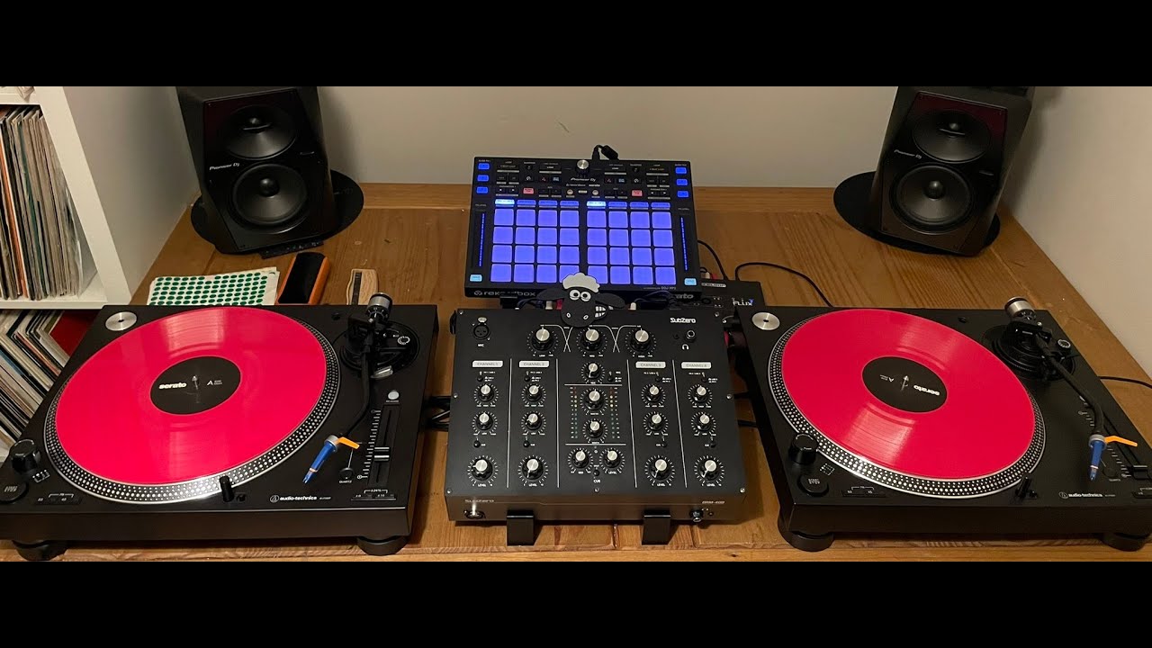Testing the Gear: Funky House / Disco Mix 🎛️ (Raw Video / Early Experiment)