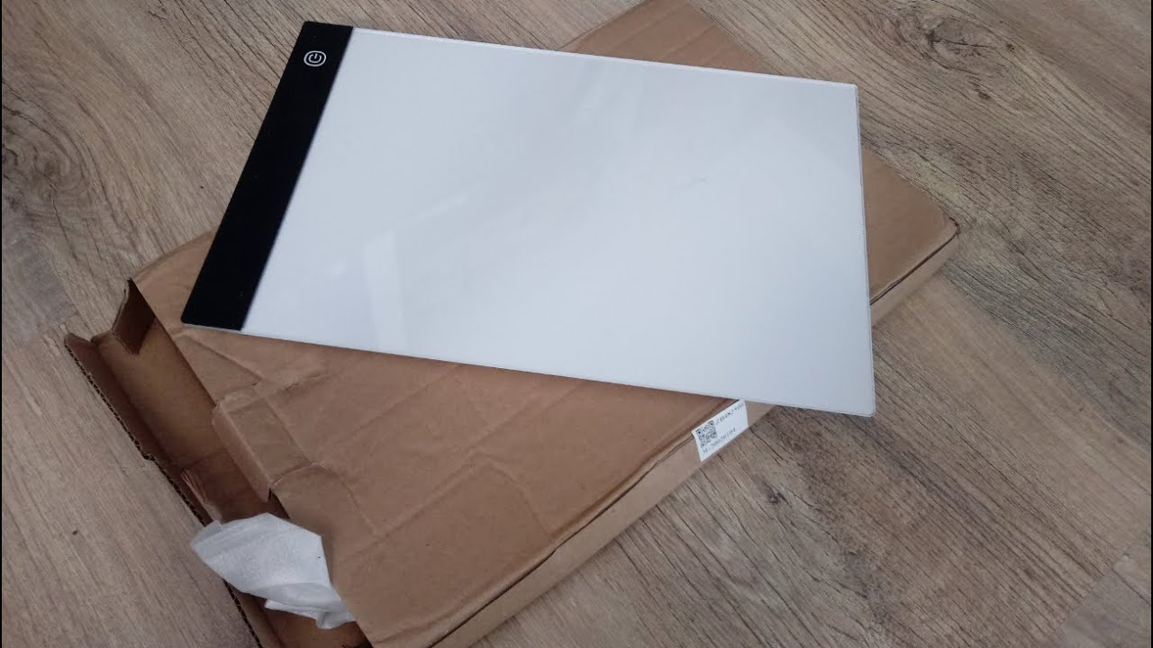 On m'a envoy&eacute; UNE TABLETTE LUMINEUSE !! [TEST]
