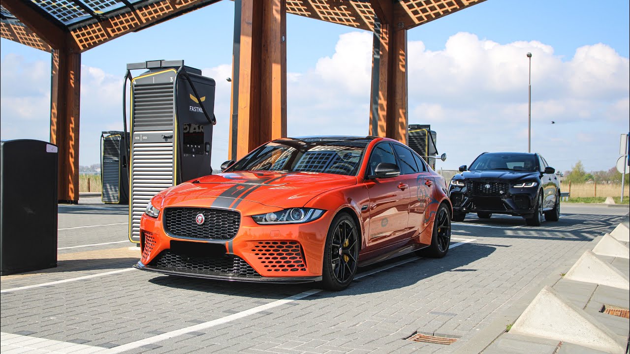 Terlouw at the Collecting Cars Coffee Run! Jaguar F-Pace SVR 1988 Edition & Project 8 Tunnel Sounds