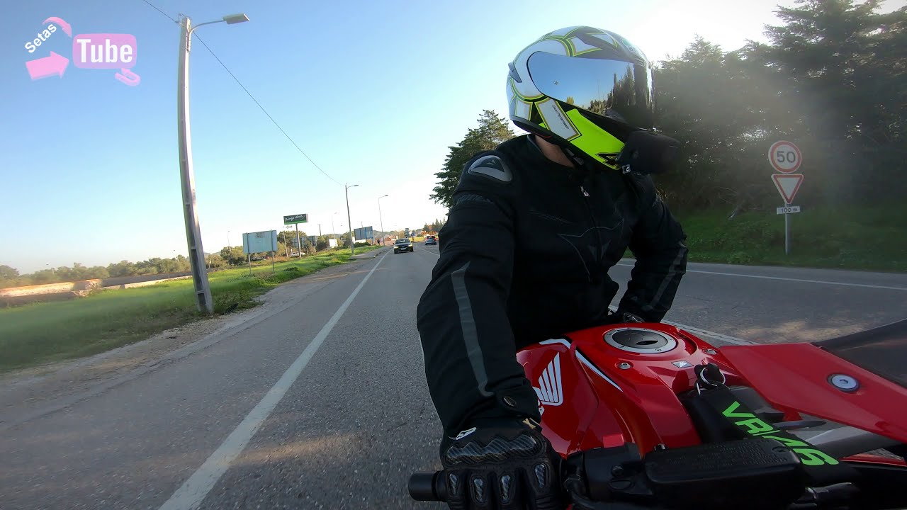 Honda Cbr 650R accelerate with full exhaust and quickshift is so cool!