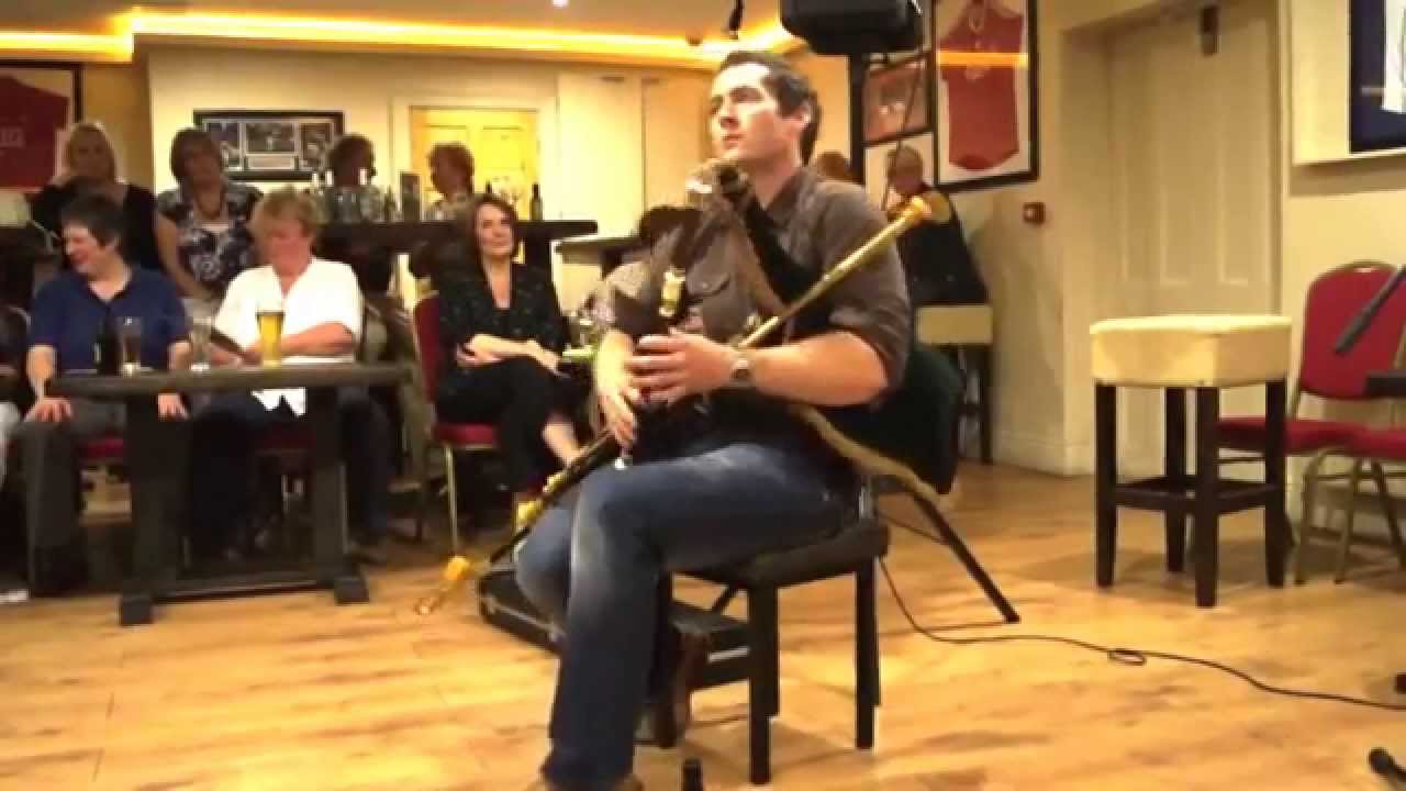David Power - Uilleann Pipes - Dillon's Bar - Dungarvan, Ireland